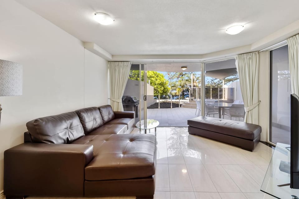 ZANZ205- Exclusive Outdoor Spa with Ocean Glimpses Apartment in Sunshine Coast