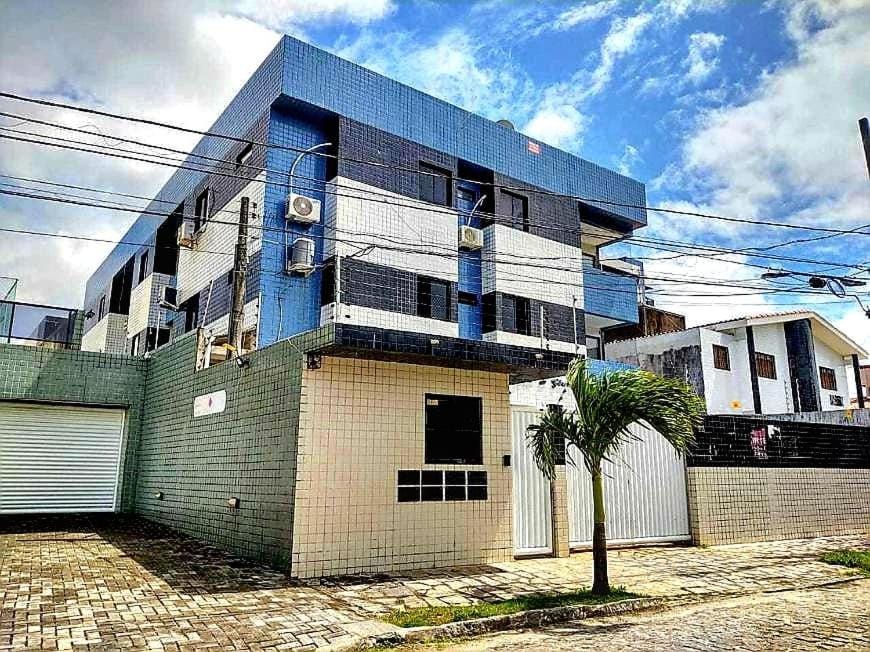 Property building, Street view