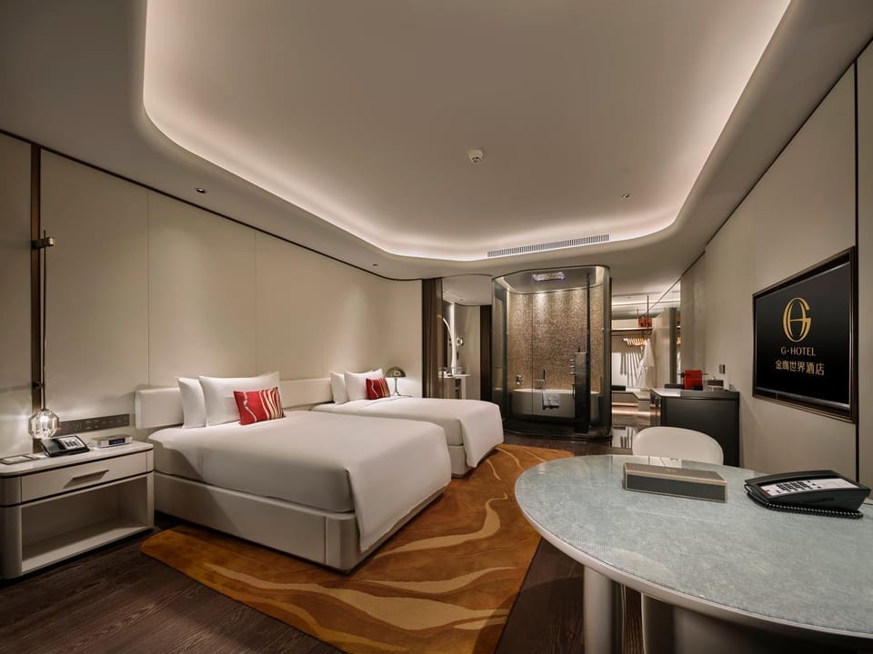 Bed, TV and multimedia, Bedroom