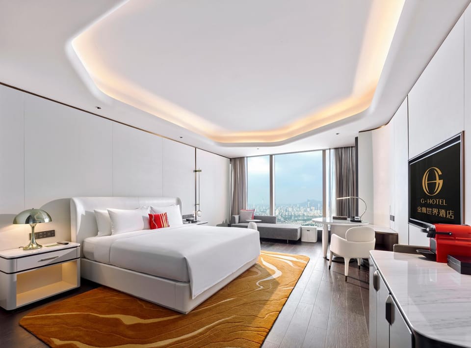 Bed, TV and multimedia, Bedroom, Mountain view