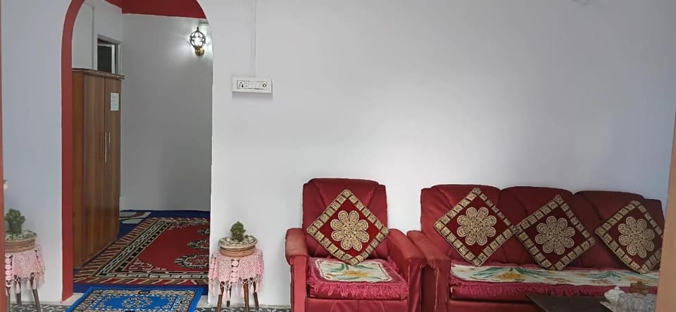 Magnolia Farmhouse and Homestay Bed and Breakfast in Darjeeling