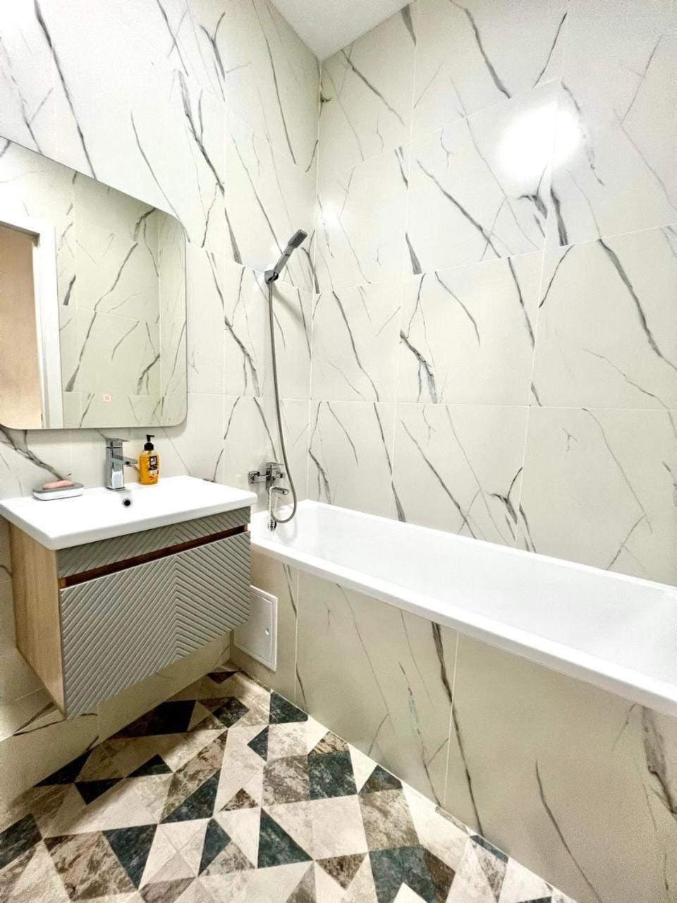 Квартира бизнес-класса в центре левого берега Apartment in Kazakhstan