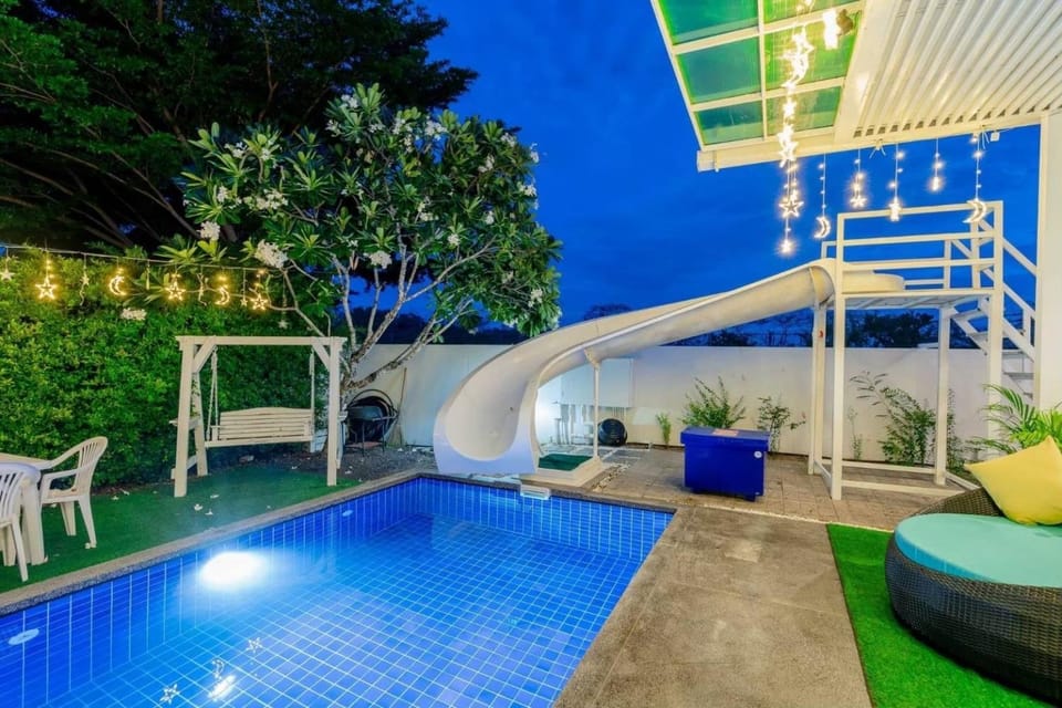 City Beach 2 Cha-am Pool Villa Villa in Thailand