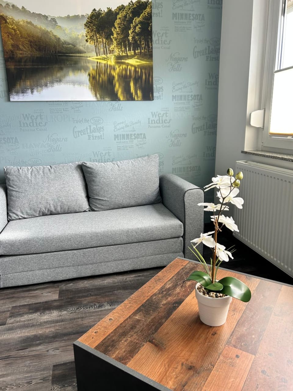 Living room, Seating area