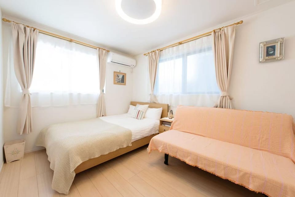 3 minutes walk to the station, direct to Ikebukuro, two-story house with a garden 大山一户建IT0534 Villa in Japan