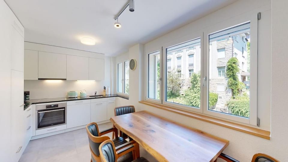 Amazing big studio in the city center - Sun 7 Apartment in Zurich City
