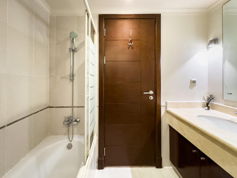 Shower, Bathroom, Bath