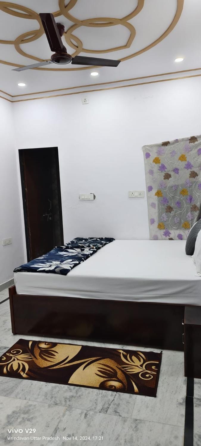 Shri Dev Dham Vacation rental in Uttar Pradesh