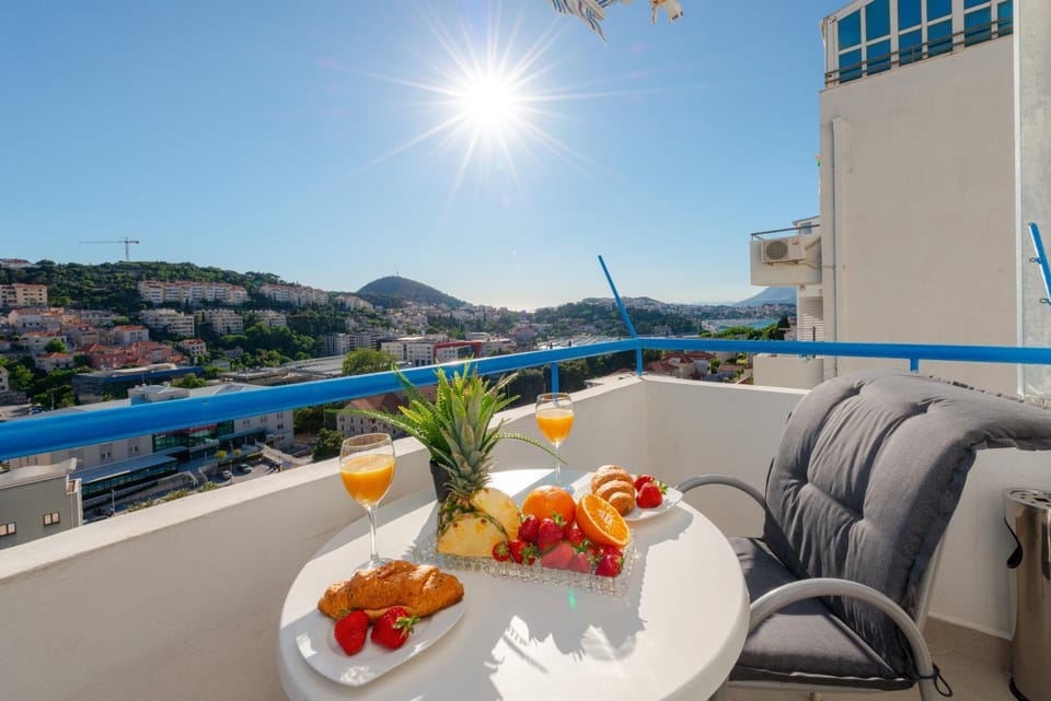 Balcony/Terrace, Food and drinks, Sea view, Breakfast