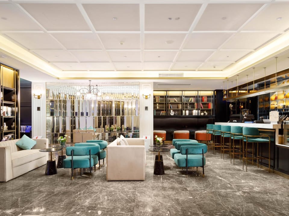 Lounge or bar, Seating area