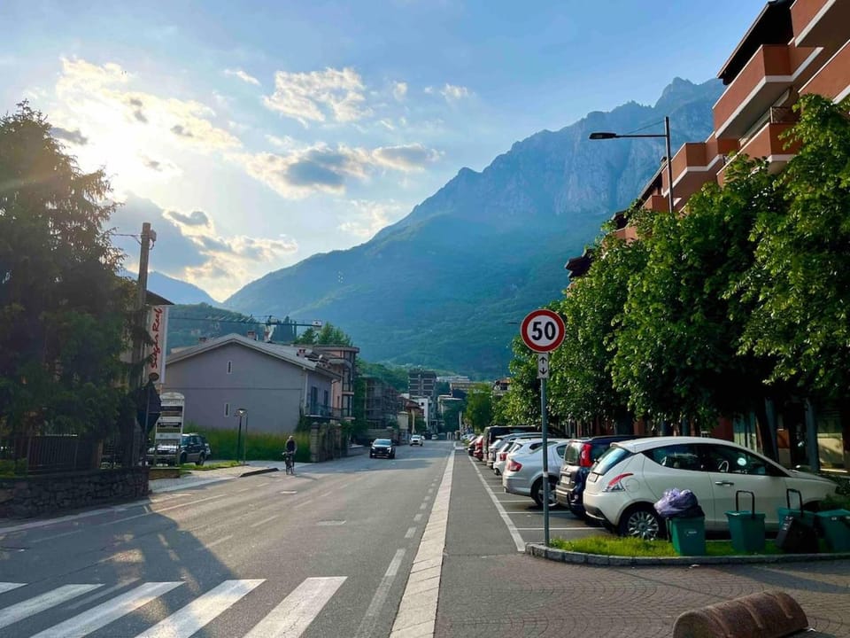 Street view, Parking
