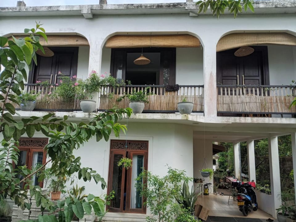 Home Aarliya Vacation rental in Hikkaduwa