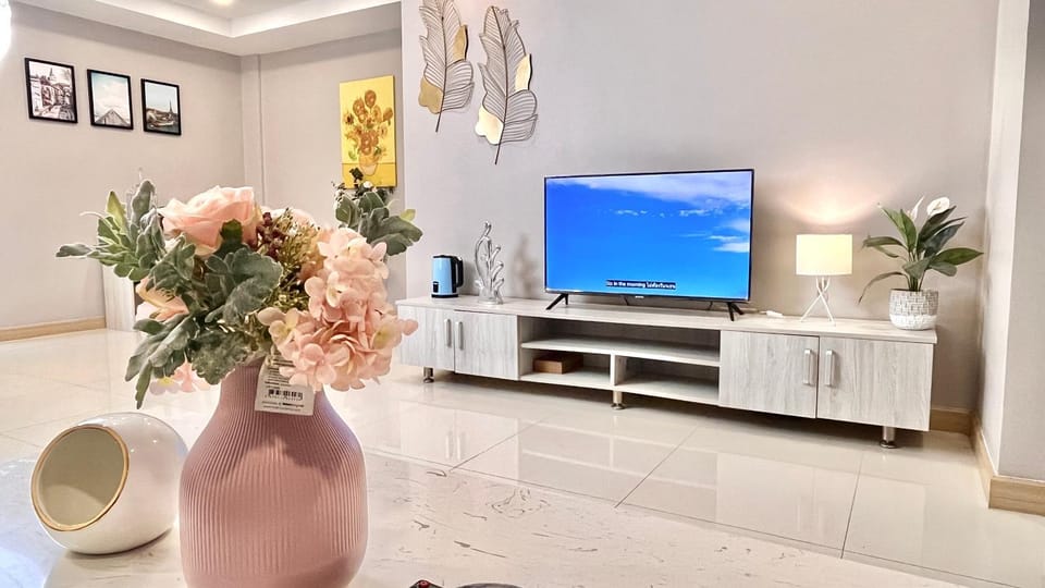 TV and multimedia, Evening entertainment