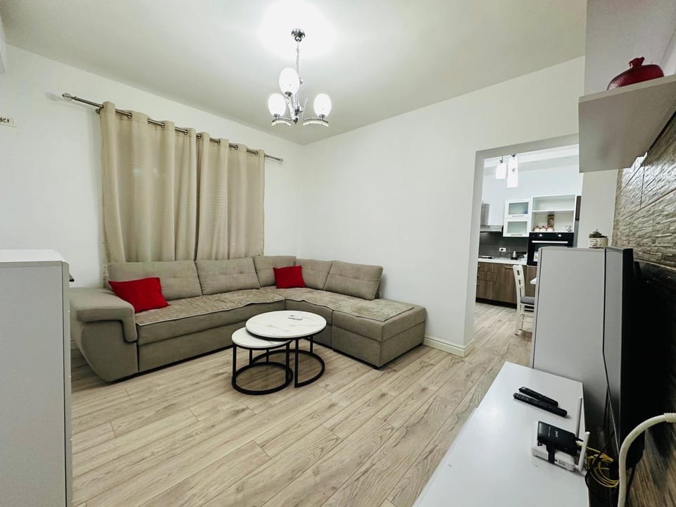 TV and multimedia, Kitchen or kitchenette, Living room, Seating area, minibar