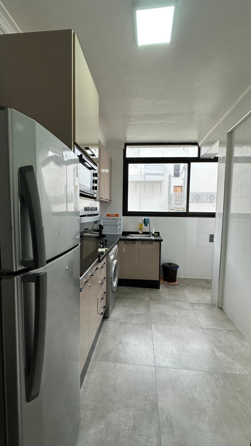 Kitchen or kitchenette, oven