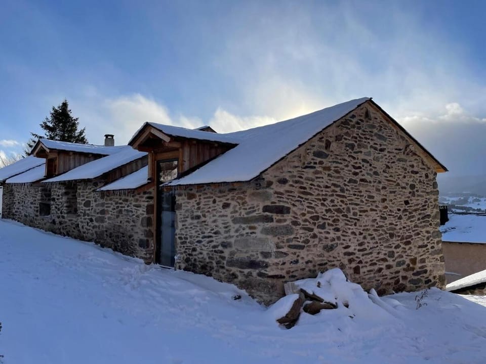 Property building, Winter