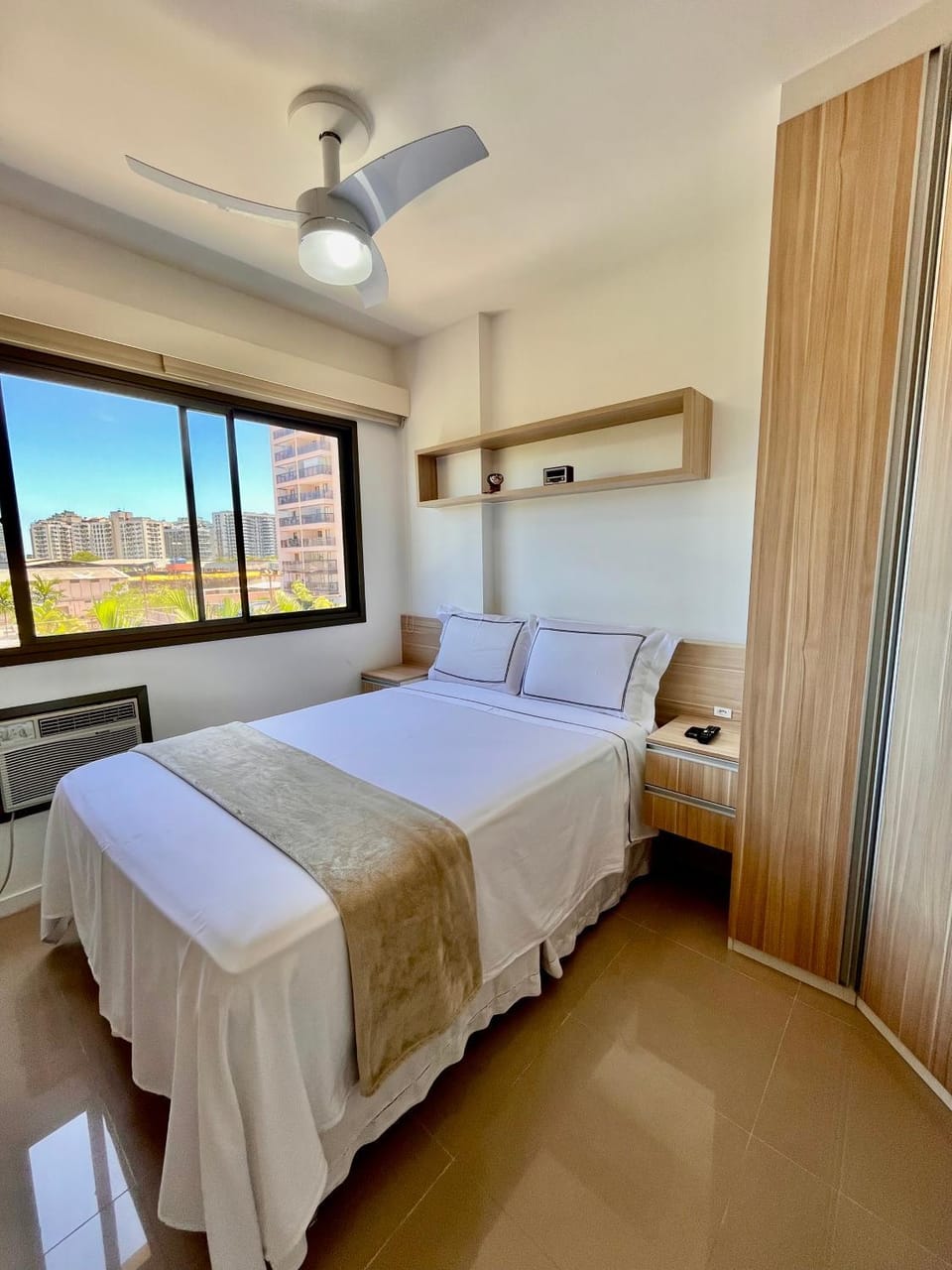 Bed, Bedroom, wardrobe, air conditioner