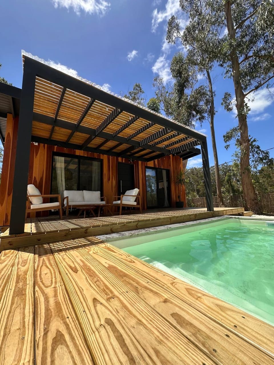 Property building, Swimming pool, Swimming pool