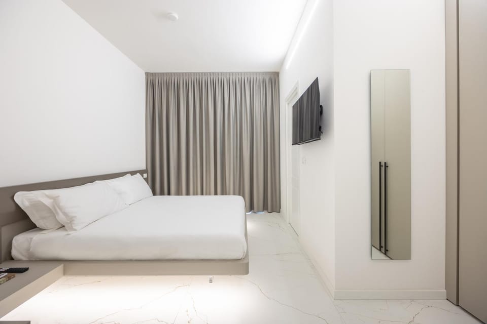 Bed, Photo of the whole room, Bedroom, wardrobe