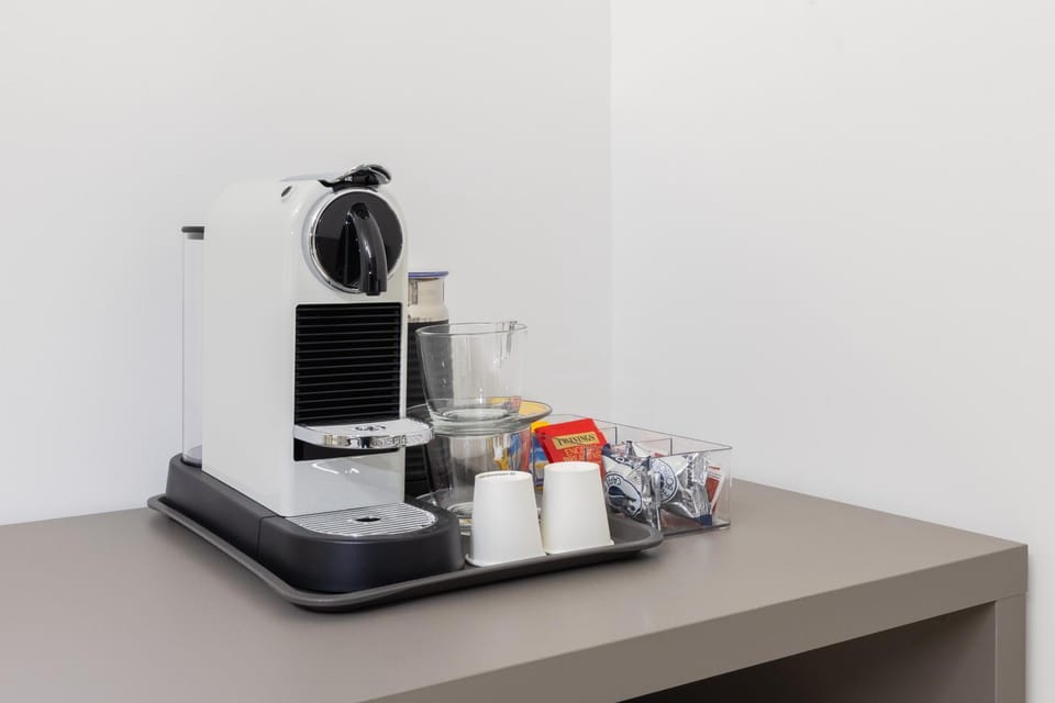 Coffee/tea facilities, Kitchen or kitchenette