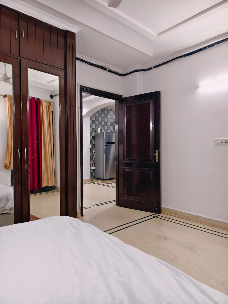 Hostmystay-3BHK in GK3 ! Mblck Apartment in New Delhi