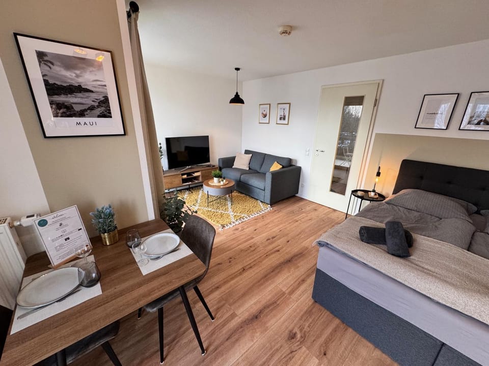 Living room, Bedroom