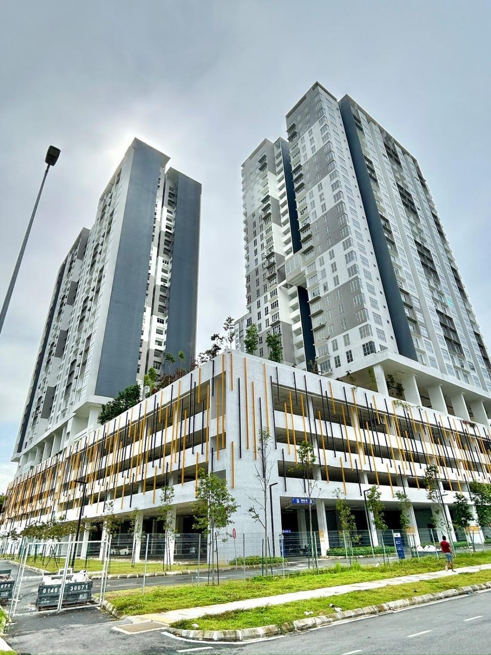 Property building, Location