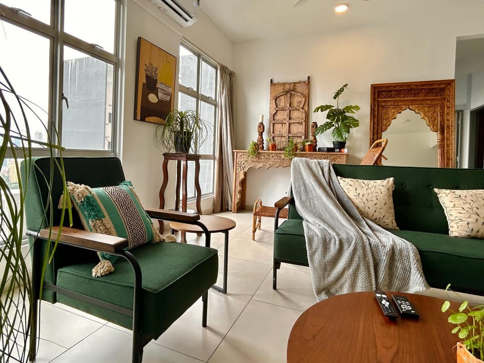 Living room, Seating area, air conditioner