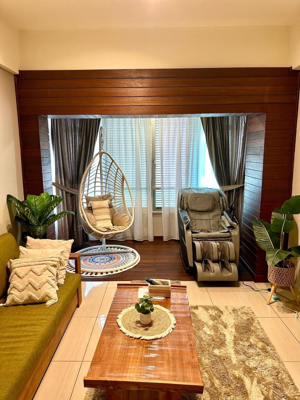 Living room, Seating area