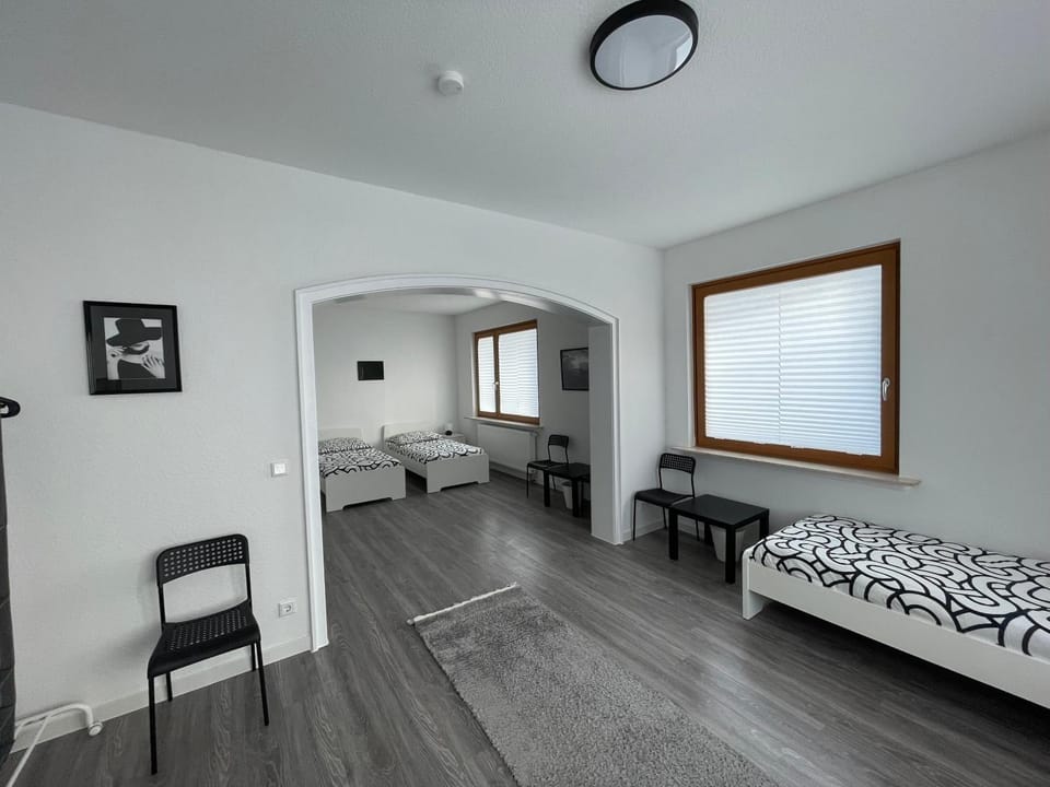 Bed, Photo of the whole room, Seating area, Bedroom