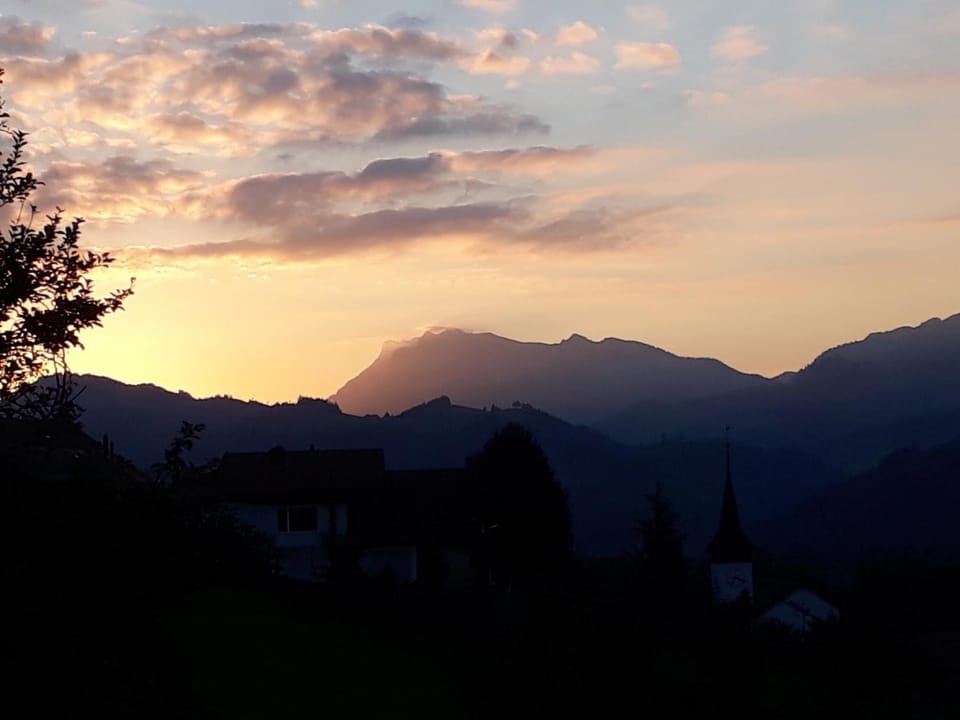 Zimmer mit Balkon auf Bauernhof Farm Stay in Canton of Bern (Region)