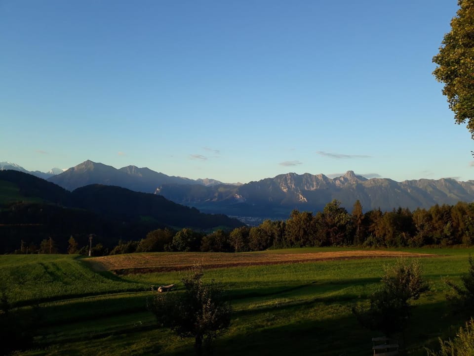 Zimmer mit Balkon auf Bauernhof Farm Stay in Canton of Bern (Region)