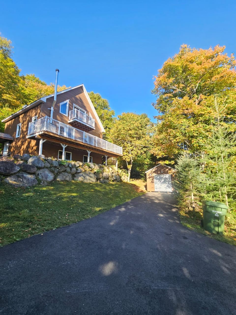 Yomi Chalet Chalet in Sainte-Agathe-des-Monts