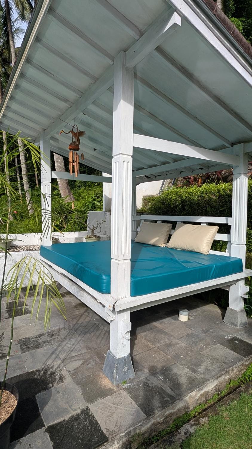 sunbed