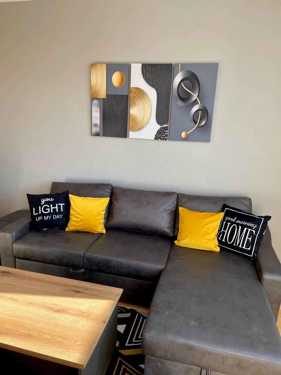 Living room, Seating area