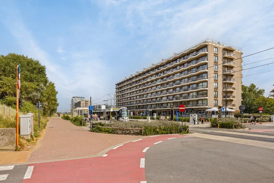 Property building, Balcony/Terrace