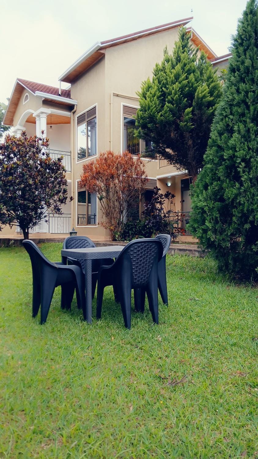 Dafrican BnB Bed and Breakfast in Africa