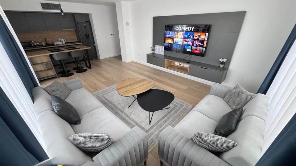 Communal lounge/ TV room, TV and multimedia, Living room, Seating area