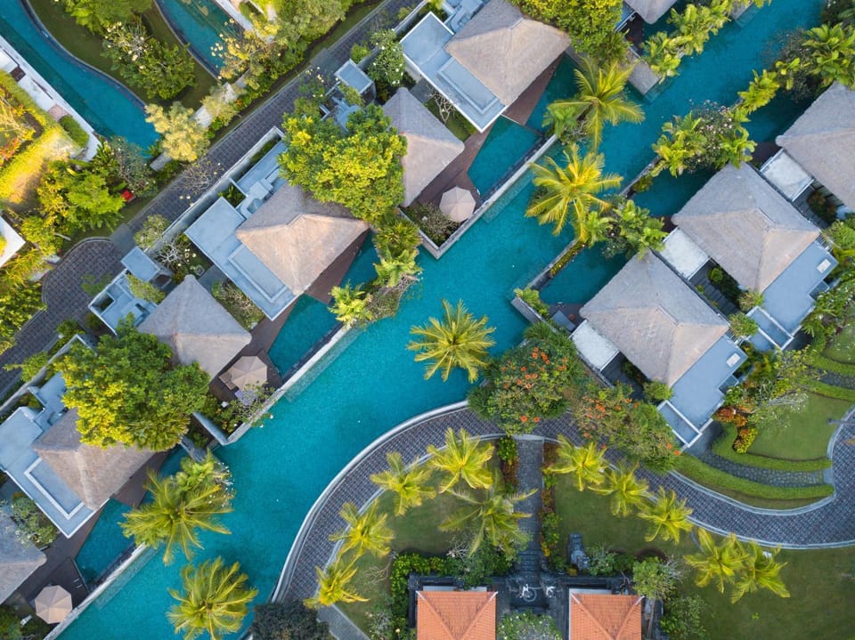 Property building, Day, Bird's eye view, Pool view, Swimming pool
