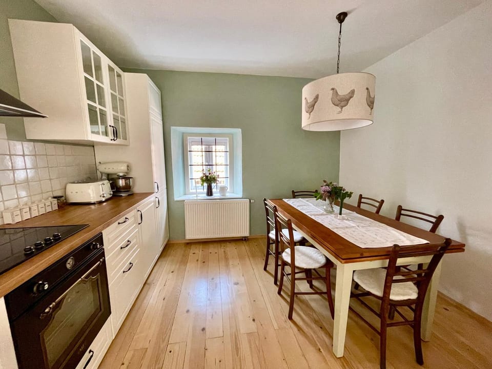 Kitchen or kitchenette, Dining area, dishwasher, oven, stove, kitchen