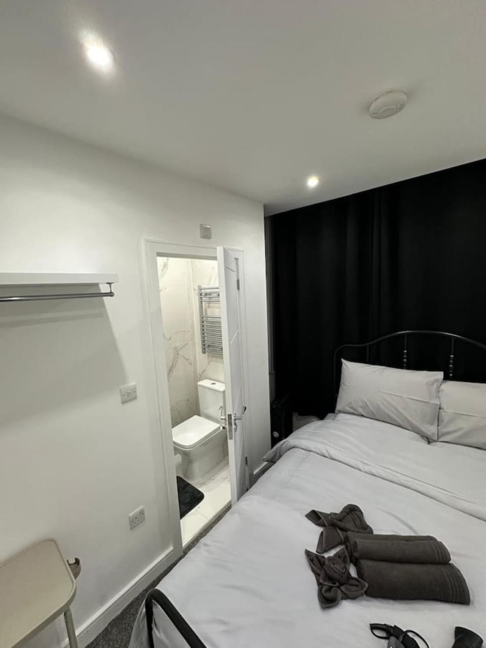 City of London Room w bathroom House in London Borough of Islington