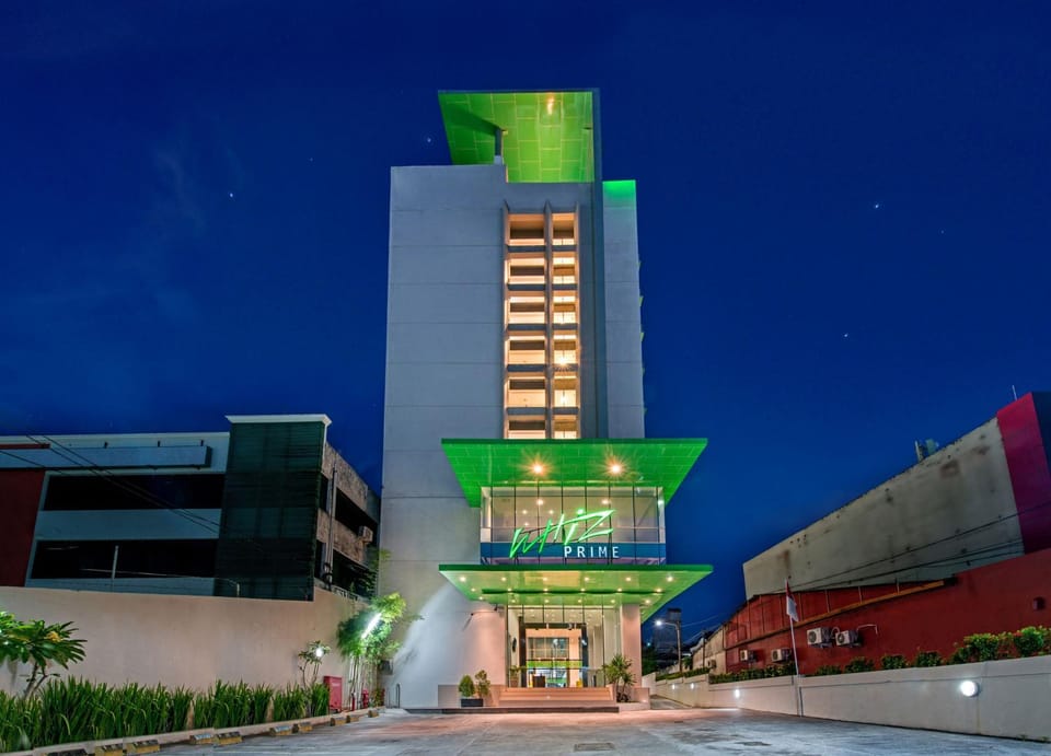Property building, Facade/entrance