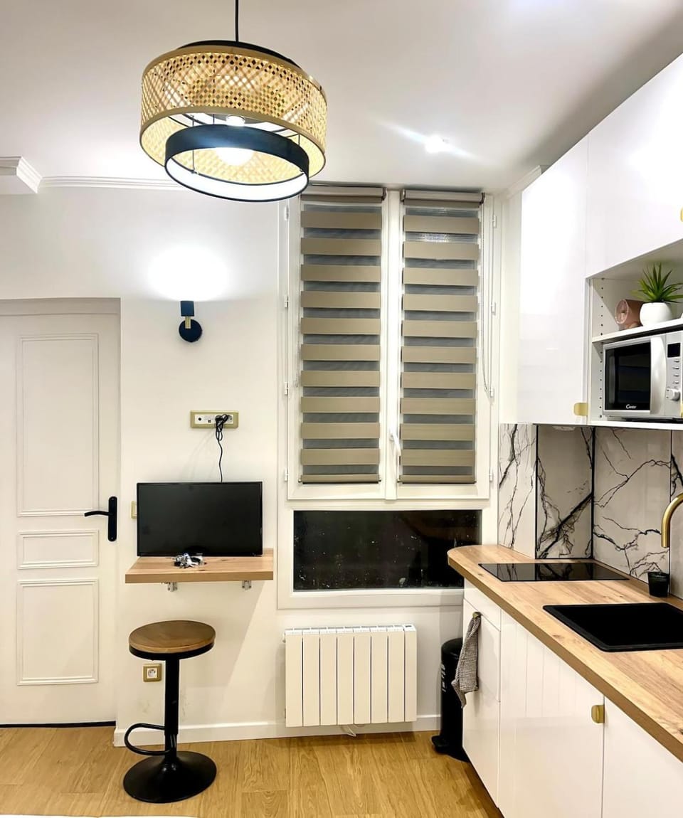 TV and multimedia, stove