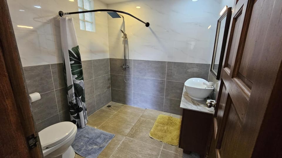 1 Bedroom Ensuite Beach House Bed and Breakfast in Nasugbu