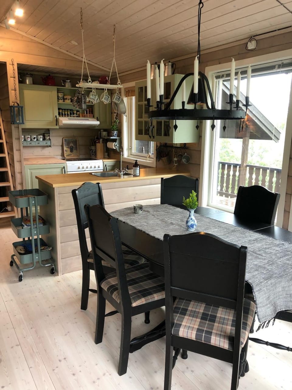 Nice mountain cabin between Pulpit Rock and Kjerag Cabin in Rogaland