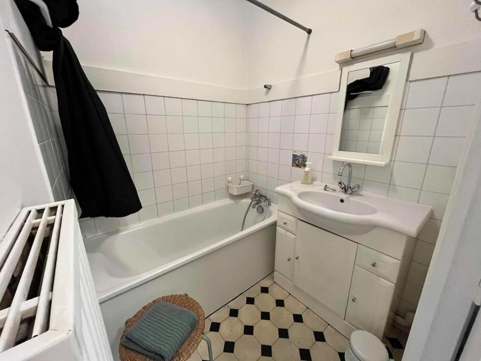 Delorme 2pers Tv & Wifi Apartment in Nantes
