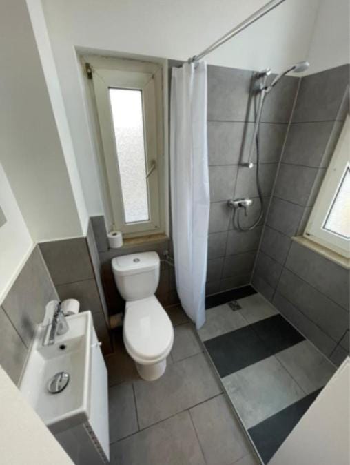 Toilet, Bathroom