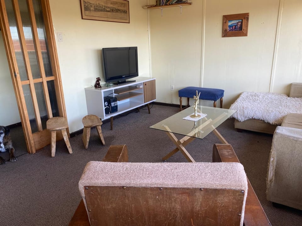 Communal lounge/ TV room, Living room, Seating area