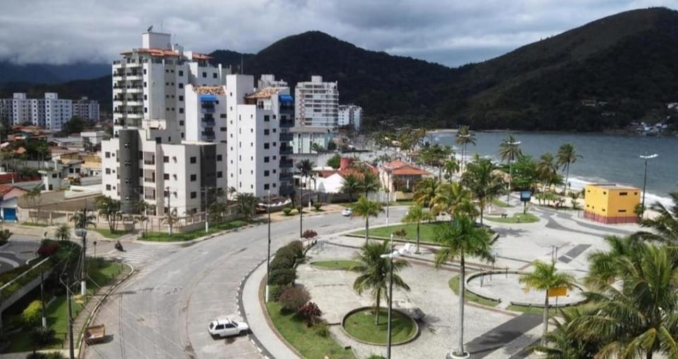Casa a 5 minutos shopping Serramar House in Caraguatatuba