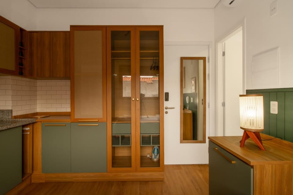 Studio Completo a 500m do Metrô Borba Gato AD201 Apartment in Sao Paulo City